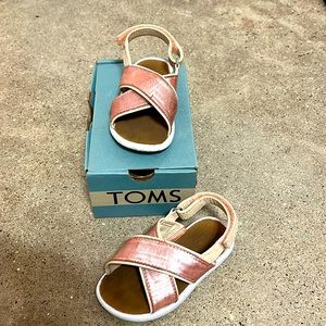 Tiny Toms size 6 sandal